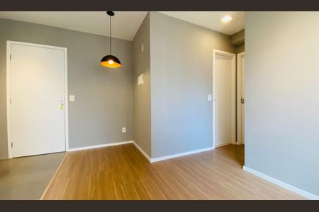 Foto 02 de apartamento à venda com 2 quartos, 40m² em Paraíso do Morumbi, São Paulo