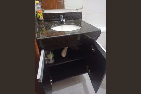 Casa de Condomínio à venda com 2 quartos, 75m² em Parque Xangri-Lá, Contagem