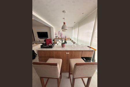 Apartamento à venda com 111m², 3 quartos e 2 vagas Apartamento à venda com 111m², 3 quartos e 2 vagasVaranda Gourmet