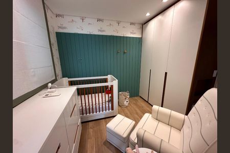 Apartamento à venda com 111m², 3 quartos e 2 vagas Apartamento à venda com 111m², 3 quartos e 2 vagasQuarto