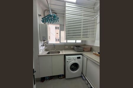 Apartamento à venda com 111m², 3 quartos e 2 vagas Apartamento à venda com 111m², 3 quartos e 2 vagasLavanderia