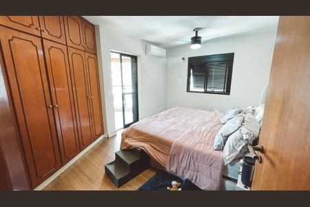 Apartamento à venda com 128m², 4 quartos e 2 vagasQuarto Suíte