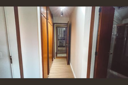 Apartamento à venda com 128m², 4 quartos e 2 vagasCorredor