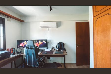 Apartamento à venda com 128m², 4 quartos e 2 vagasQuarto 3