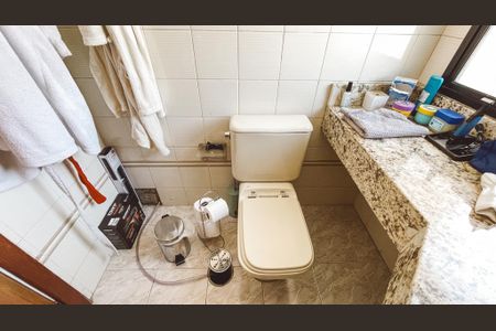 Apartamento à venda com 128m², 4 quartos e 2 vagasBanheiro da Suíte