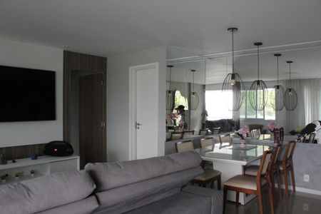 Sala de apartamento à venda com 2 quartos, 118m² em Barra da Tijuca, Rio de Janeiro