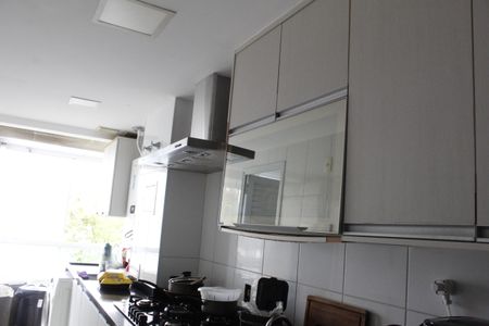 Apartamento para alugar com 118m², 2 quartos e 2 vagasCozinha