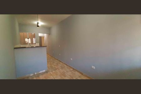 Casa para alugar com 1 quarto, 34m² em I.A.P.I., Osasco