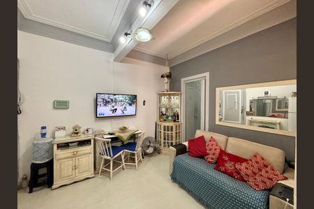 Apartamento à venda com 35m², 1 quarto e sem vaga Apartamento à venda com 35m², 1 quarto e sem vagaSala