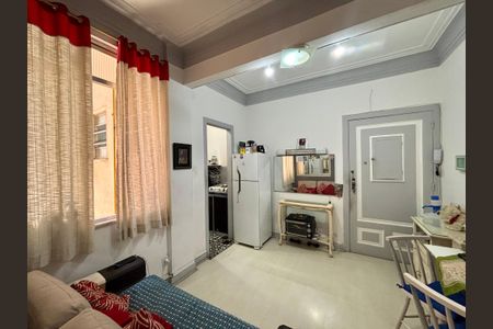 Apartamento à venda com 35m², 1 quarto e sem vaga Apartamento à venda com 35m², 1 quarto e sem vagaSala