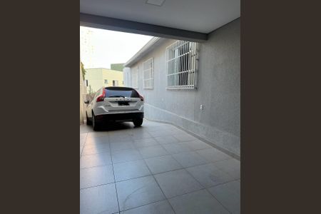 Casa à venda com 230m², 4 quartos e 2 vagasVagas de garagem 