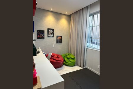 Casa à venda com 230m², 4 quartos e 2 vagasQuarto 