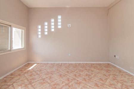 Sala de casa para alugar com 2 quartos, 250m² em Vila Nova, Porto Alegre