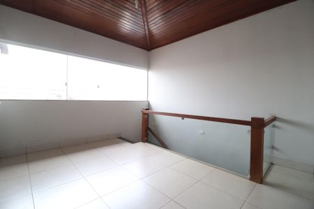 Sala 2 de casa para alugar com 5 quartos, 370m² em Jardim Europa, Uberlândia