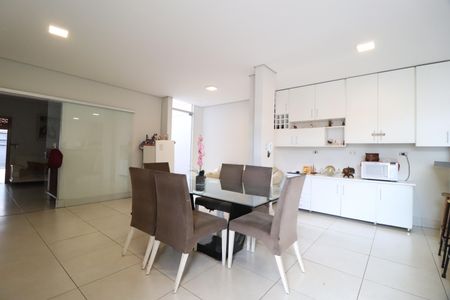 Casa para alugar com 370m², 5 quartos e 3 vagasSala de Jantar