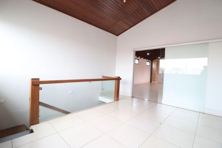 Sala 2 de casa para alugar com 5 quartos, 370m² em Jardim Europa, Uberlândia
