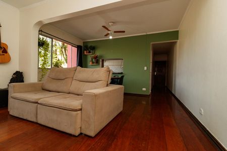 Apartamento à venda com 67m², 2 quartos e 1 vaga Apartamento à venda com 67m², 2 quartos e 1 vagaSala