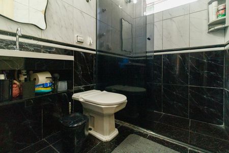 Apartamento à venda com 67m², 2 quartos e 1 vaga Apartamento à venda com 67m², 2 quartos e 1 vagaBanheiro