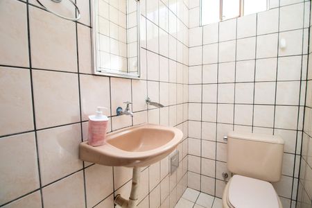 Casa à venda com 300m², 3 quartos e 2 vagasLavabo