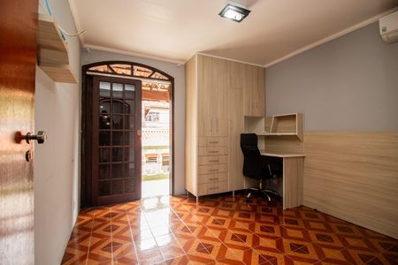 Casa à venda com 300m², 3 quartos e 2 vagasQuarto 1