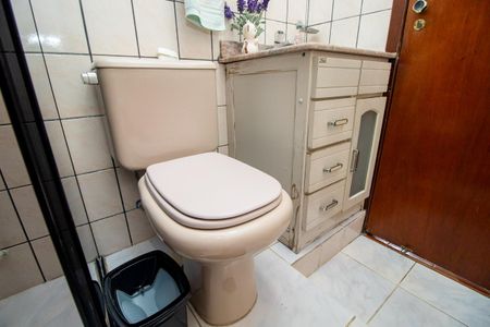 Casa à venda com 300m², 3 quartos e 2 vagasBanheiro