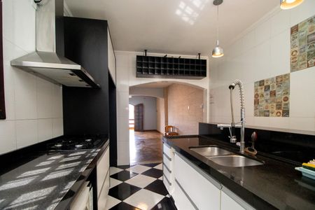 Casa à venda com 300m², 3 quartos e 2 vagasCozinha