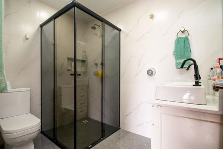 Casa à venda com 300m², 3 quartos e 2 vagasBanheiro da Suíte