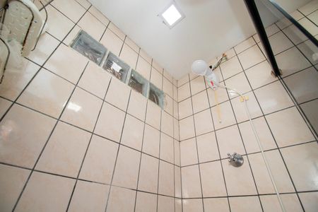 Casa à venda com 300m², 3 quartos e 2 vagasBanheiro