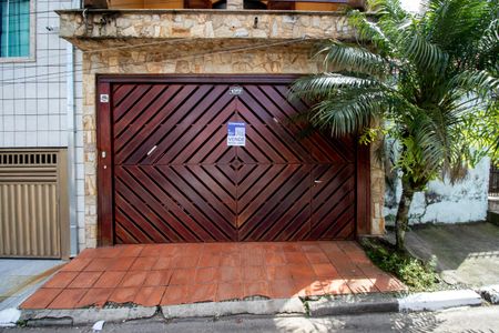 Casa à venda com 300m², 3 quartos e 2 vagasFachada