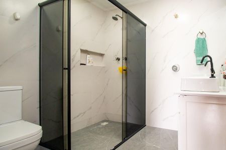 Casa à venda com 300m², 3 quartos e 2 vagasBanheiro da Suíte