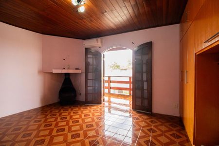 Casa à venda com 300m², 3 quartos e 2 vagasSuíte