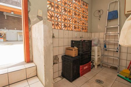 Casa à venda com 300m², 3 quartos e 2 vagasDepósito 