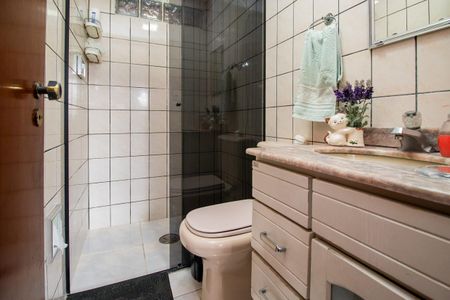 Casa à venda com 300m², 3 quartos e 2 vagasBanheiro