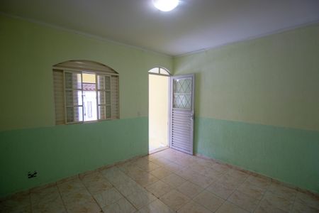 Casa para alugar com 4 quartos, 140m² em Ceilândia Sul (Ceilândia), Brasília
