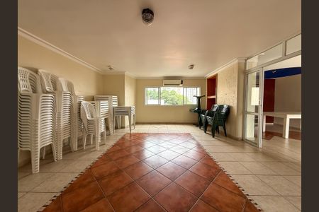 Apartamento para alugar com 9328m², 2 quartos e 1 vagaÁrea comum - Salão de festas