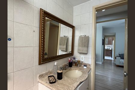 Apartamento à venda com 73m², 2 quartos e 1 vaga Apartamento à venda com 73m², 2 quartos e 1 vagaBanheiro 1