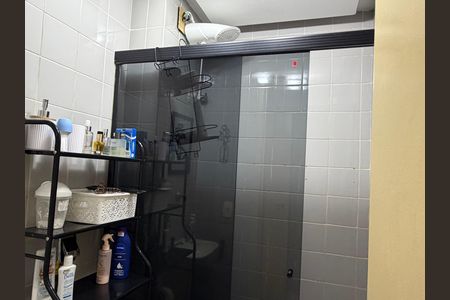 Apartamento à venda com 73m², 2 quartos e 1 vaga Apartamento à venda com 73m², 2 quartos e 1 vagaBanheiro 2
