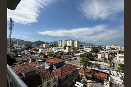 Apartamento à venda com 73m², 2 quartos e 1 vaga Apartamento à venda com 73m², 2 quartos e 1 vagaVaranda