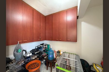 Apartamento à venda com 73m², 2 quartos e 1 vaga Apartamento à venda com 73m², 2 quartos e 1 vagaÁrea de serviço - Quarto