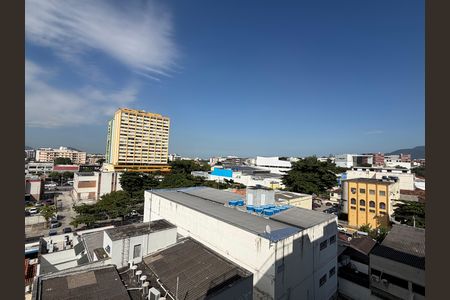 Apartamento à venda com 73m², 2 quartos e 1 vaga Apartamento à venda com 73m², 2 quartos e 1 vagaVaranda