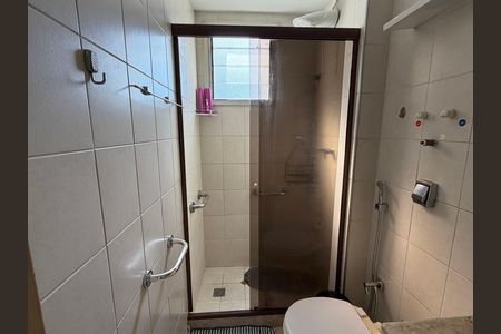 Apartamento à venda com 73m², 2 quartos e 1 vaga Apartamento à venda com 73m², 2 quartos e 1 vagaBanheiro 1