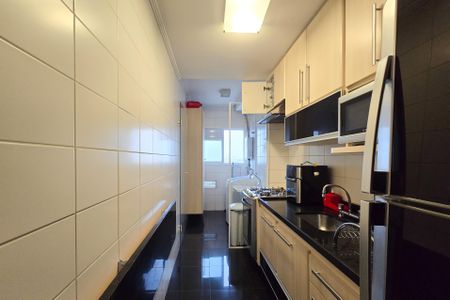 Apartamento à venda com 94m², 2 quartos e 2 vagasCozinha