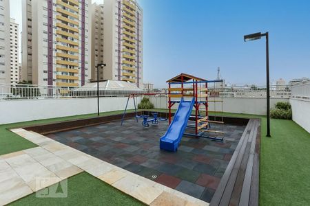Apartamento à venda com 94m², 2 quartos e 2 vagasÁrea comum - Playground