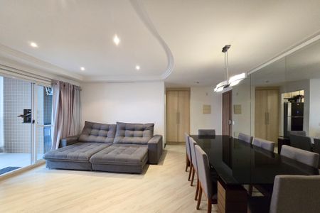 Apartamento à venda com 94m², 2 quartos e 2 vagasSala