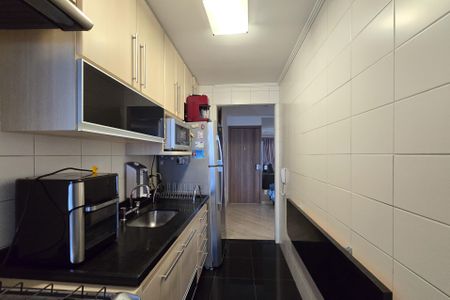Apartamento à venda com 94m², 2 quartos e 2 vagasCozinha