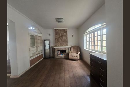 Casa à venda com 379m², 4 quartos e 4 vagasFoto 04