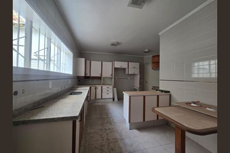 Casa à venda com 379m², 4 quartos e 4 vagasFoto 05