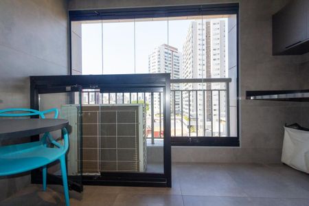 Apartamento para alugar com 57m², 2 quartos e sem vaga Apartamento para alugar com 57m², 2 quartos e sem vagaVaranda