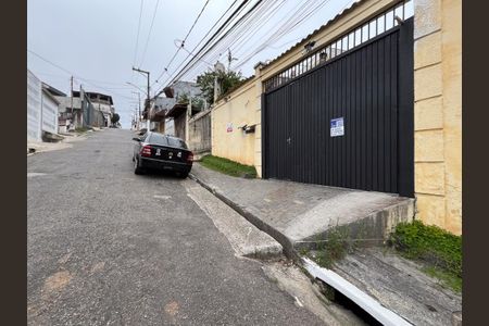 Casa de condomínio à venda com 85m², 2 quartos e 1 vagaFachada e Plaquinha