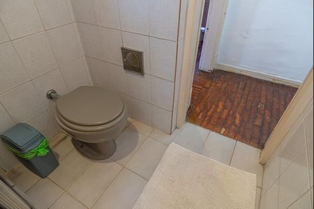 Casa à venda com 140m², 3 quartos e 2 vagasBanheiro da Suíte